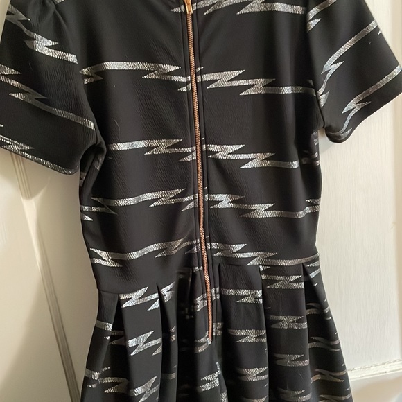 Lularoe Amelia size women’s dress - Picture 3 of 4